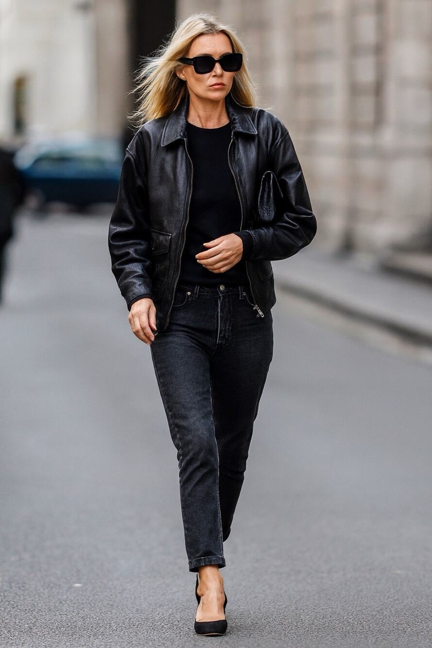 Sandro Paris Black Rigid Denim Slim Straight Jeans – Size 27, Kate Moss Energy